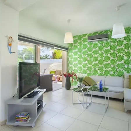 “villa With Beautiful Private Pool” 59 Willa *